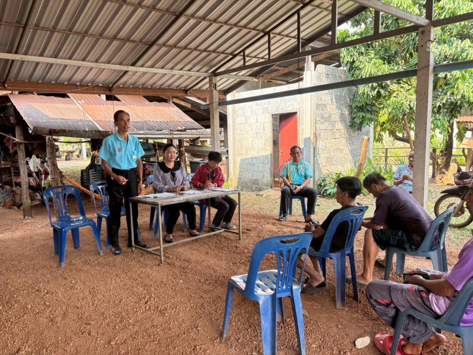 ติดตามตรวจสอบ ส่งเสริมและสนับสนุนการดำเนินงานของกลุ่มอาชีพโครงการเศรษฐกิจชุมชนระดับตำบล